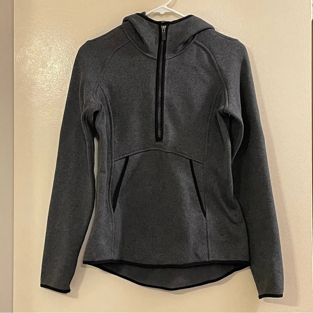 LULULEMON ATHLETICA Fleece and Thank You Pullover in Heathered Black - Picture 5 of 12